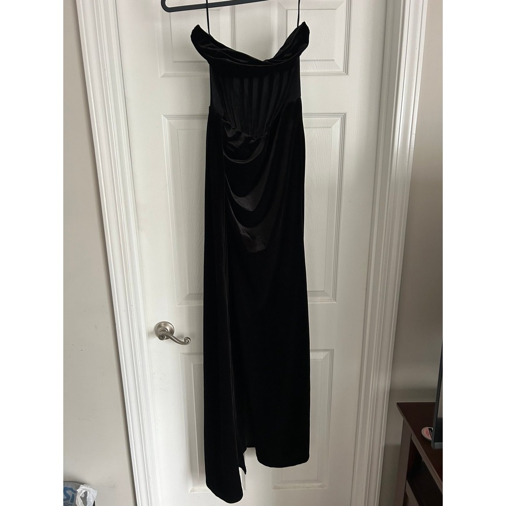 Cadyce black formal dress maxi fancy long size medium halter